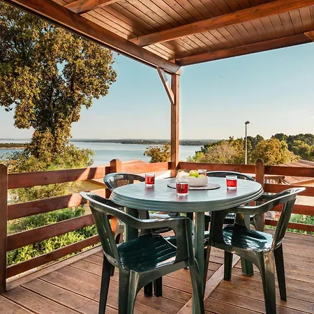 Nice Stacaravan In Pula With House Sea View