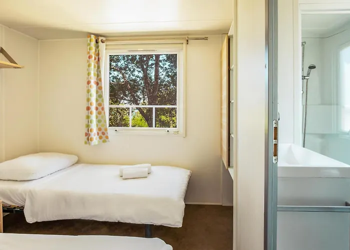 Stunning Stacaravan In With Wifi Campsite Pula