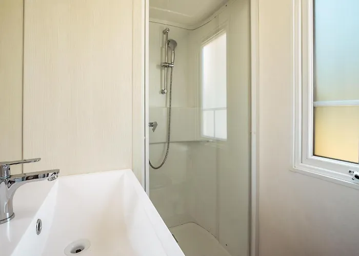 Stunning Stacaravan In With Wifi