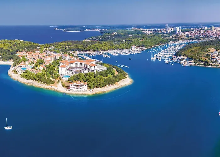 Stunning Stacaravan In With Wifi 2* 普拉